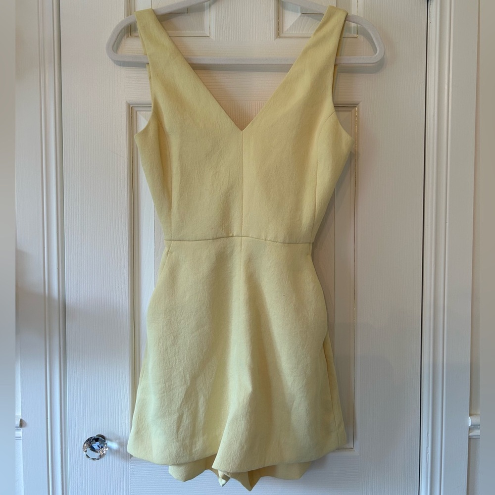 Wilfred Lemon Yellow Écoulement Sleeveless V-Neck Romper